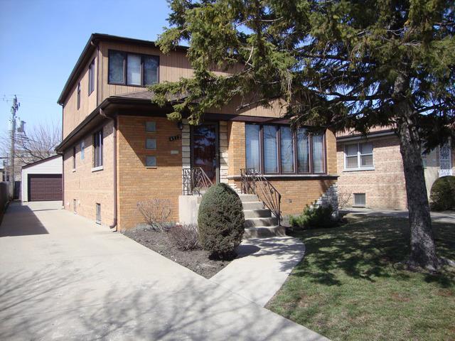 4712 N Sayre Ave., Harwood Heights, IL 60706