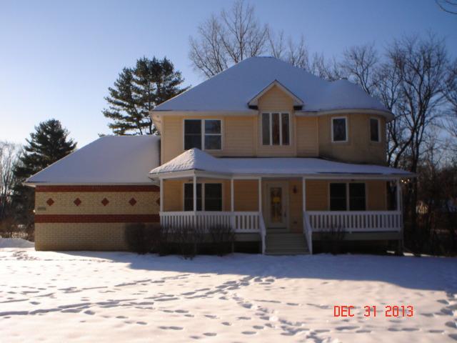 1903 Fargo Ave., Mchenry, IL 60050