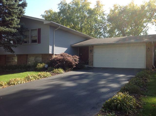 1461 Bolson Dr., Downers Grove, IL 60516