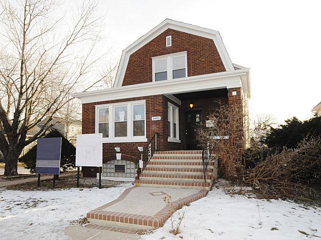 5401 W Grace St., Chicago, IL 60641