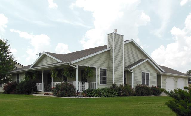 28 Bailey Creek Dr., Tonica, IL 61370