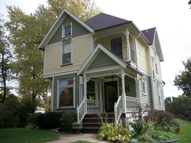 241 E South St., Sheffield, IL 61361