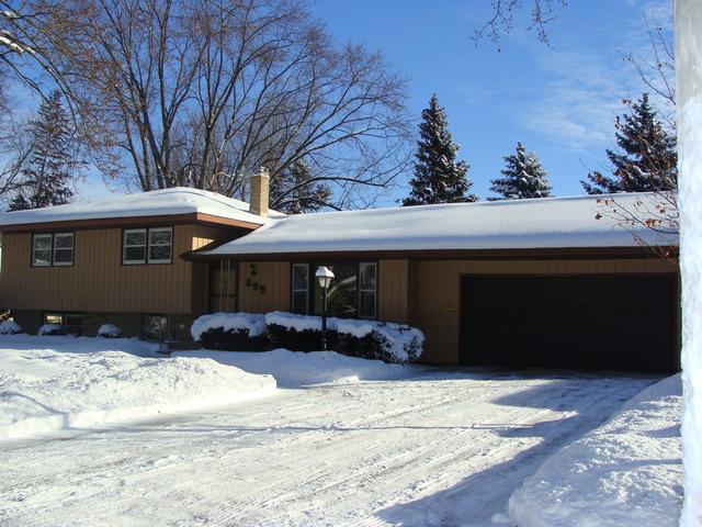899 Diane Ave., Elgin, IL 60123