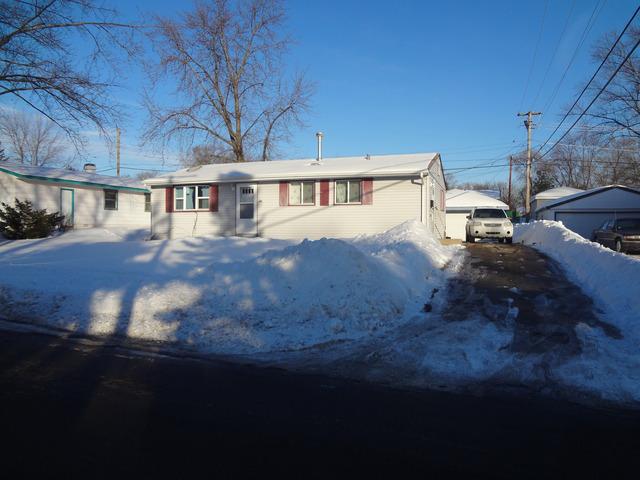 641 Jefferson Ave., Carpentersville, IL 60110