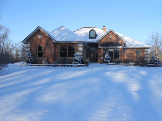 385 Spring Creek Rd., Barrington Hills, IL 60010