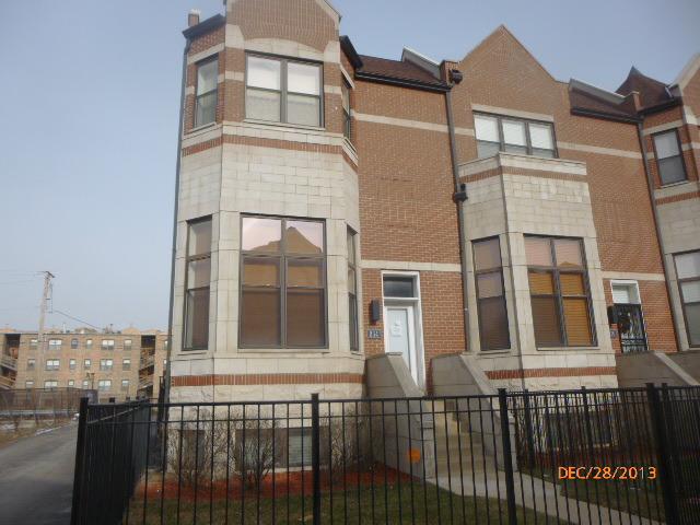 834 E 45th St., Chicago, IL 60653