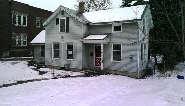 1255 N Main St., Rockford, IL 61103