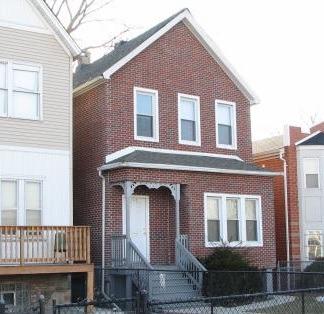 7025 S Dante Ave., Chicago, IL 60637