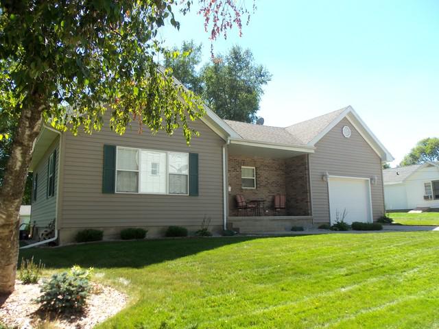 417 E Walnut St., Oglesby, IL 61348