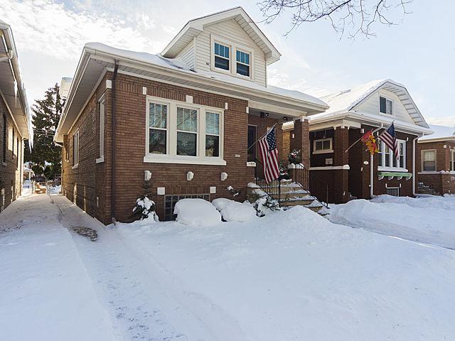 6125 W Warwick Ave., Chicago, IL 60634