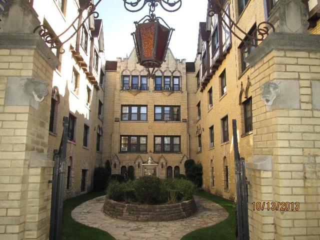 5653 N Spaulding Ave. #1W, Chicago, IL 60659