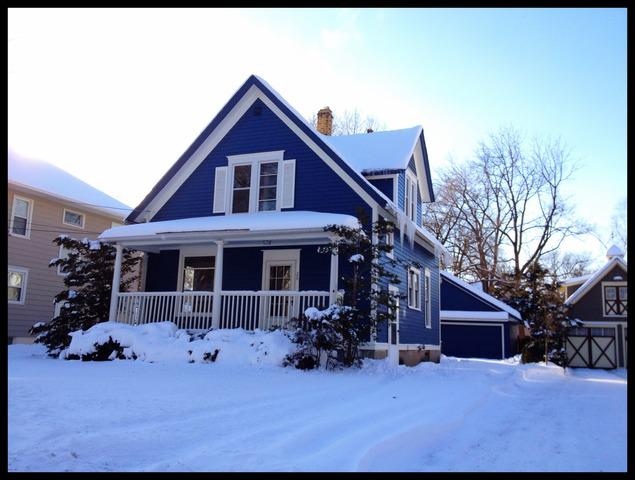 26 Monroe St., Elgin, IL 60123