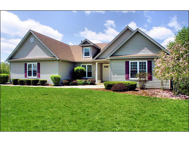 1205 Wingfoot Dr., North Aurora, IL 60542