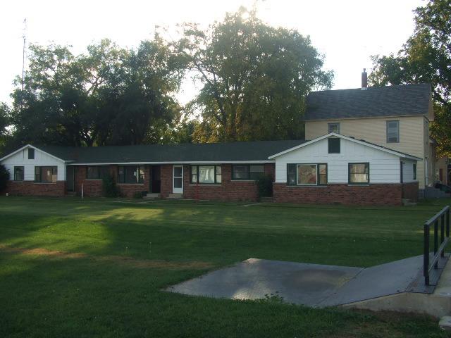 210 W Hack St., Cullom, IL 60929