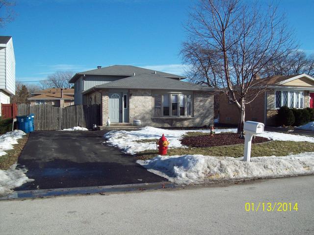 7233 Beloit Ave., Bridgeview, IL 60455