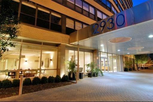 2930 N Sheridan Rd. #802, Chicago, IL 60657