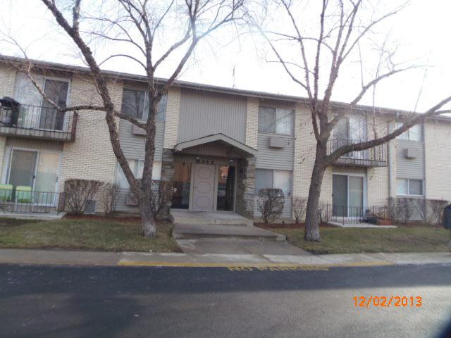 8932 Steven Dr. #2F, Des Plaines, IL 60016