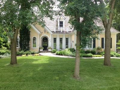 27W285 Wallace Rd., Wheaton, IL 60187