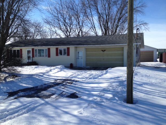 505 Cartwright Ave., Ashton, IL 61006