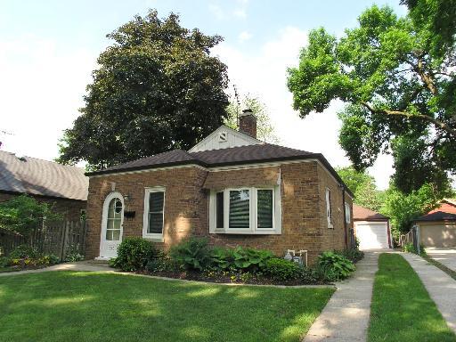 632 9th Ave., La Grange, IL 60525