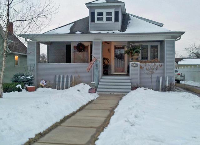 239 W Johnson St., Utica, IL 61373