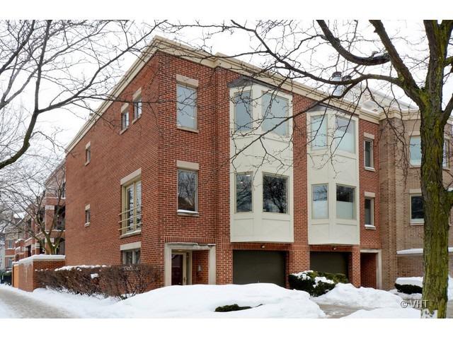 2200 N Lakewood Ave., Chicago, IL 60614