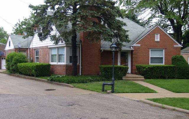 5745 N Kostner Ave., Chicago, IL 60646