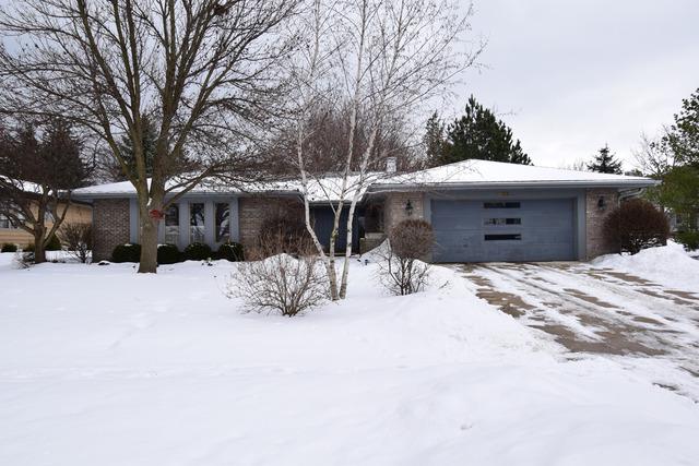 893 Brewster Ln., Bartlett, IL 60103