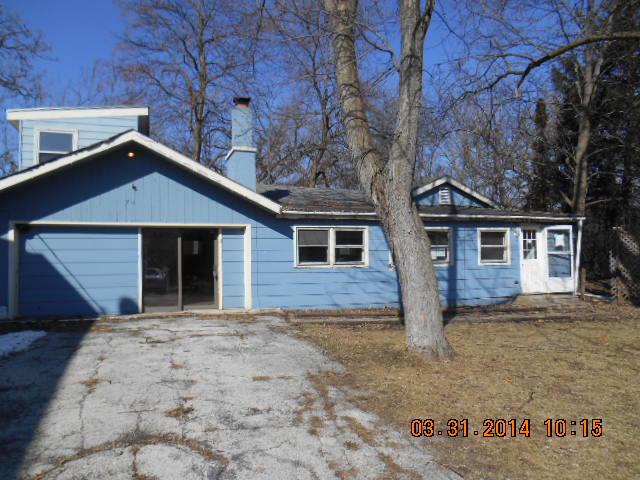21604 W Sylvan Dr., Mundelein, IL 60060