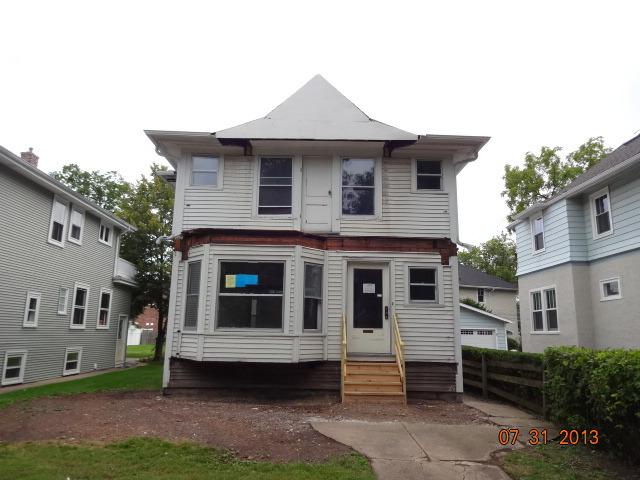 1047 Linden Ave., Wilmette, IL 60091