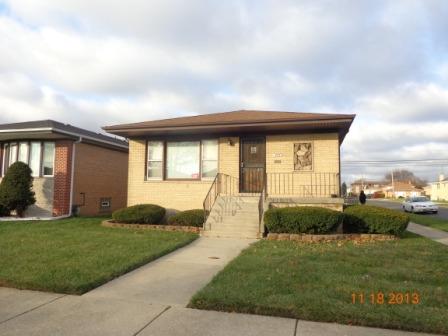 372 Hoxie Ave., Calumet City, IL 60409