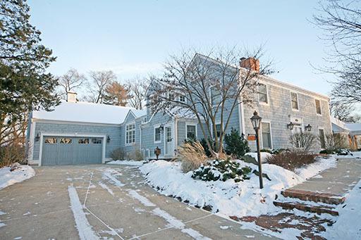 1209 Gamon Rd., Wheaton, IL 60189