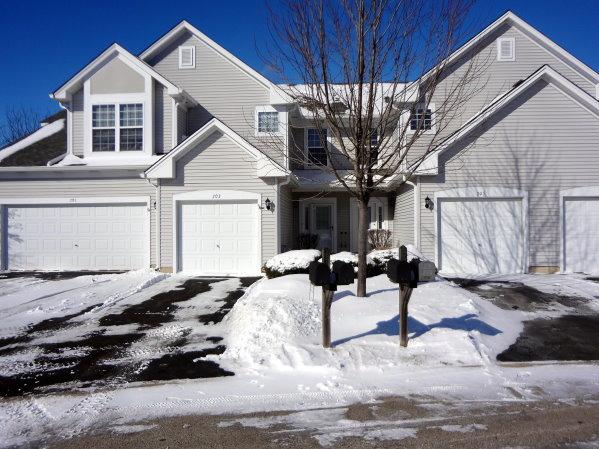 303 Huntington Ct., Oswego, IL 60543