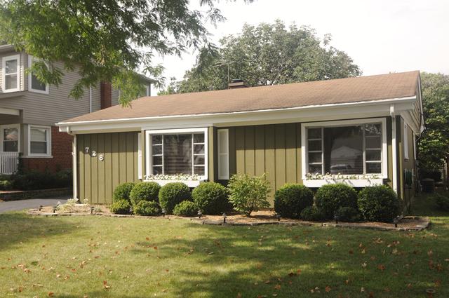 728 N Kennicott Ave., Arlington Heights, IL 60004