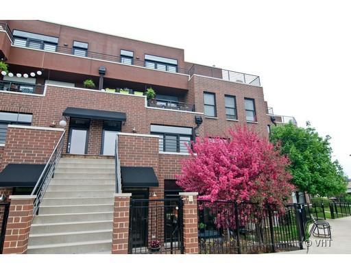 2968 N River Walk Dr., Chicago, IL 60618