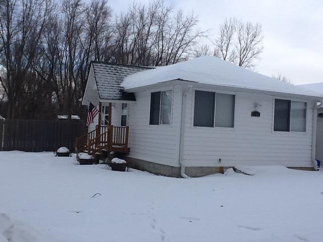 112 Sunnyside Rd., Mchenry, IL 60051