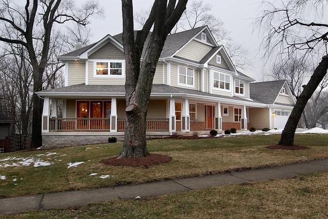 255 Sawyer Ave., Glen Ellyn, IL 60137
