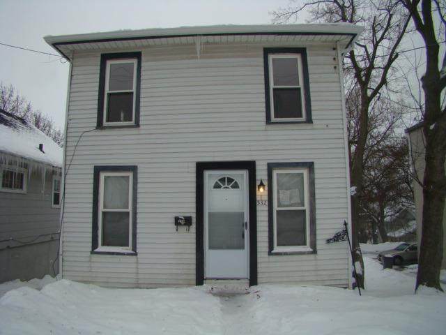 532 Raymond St., Elgin, IL 60120