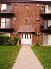 4030 Bonhill Dr. #2C, Arlington Heights, IL 60004