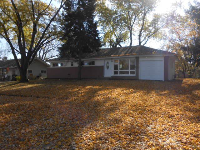 95 Bode Rd., Hoffman Estates, IL 60169