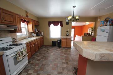 127 N Prairie Ave., Mundelein, IL 60060