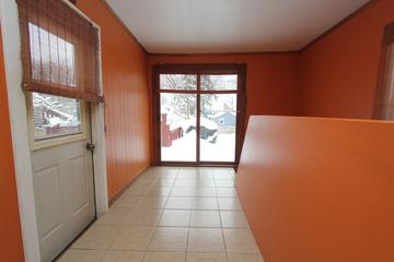 127 N Prairie Ave., Mundelein, IL 60060