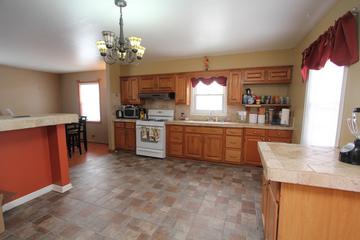 127 N Prairie Ave., Mundelein, IL 60060