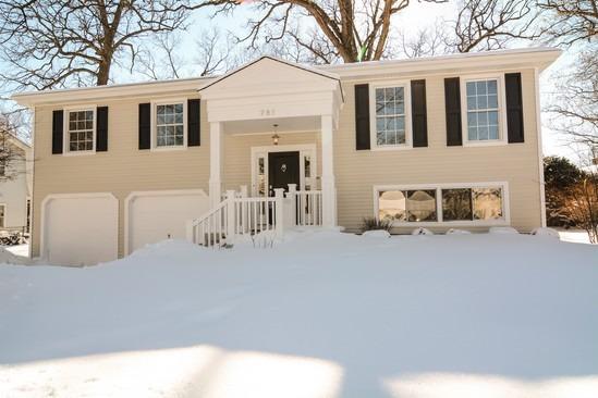 781 Duane St., Glen Ellyn, IL 60137