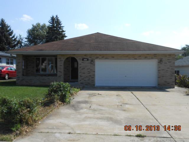 1131 Adelia St., Downers Grove, IL 60516