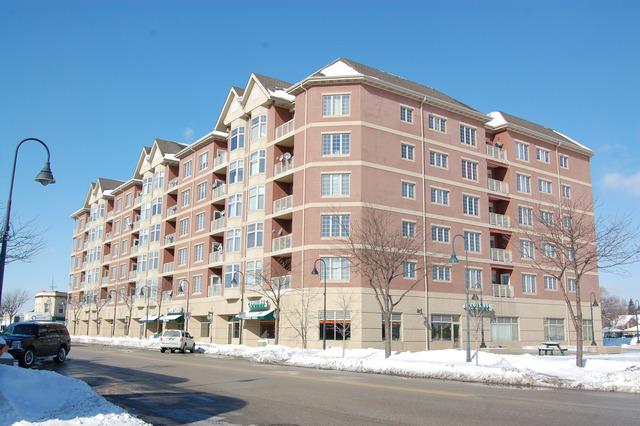 9670 Franklin Ave. #611, Franklin Park, IL 60131