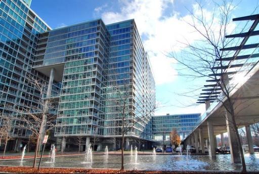 9715 Woods Dr. #1003, Skokie, IL 60077