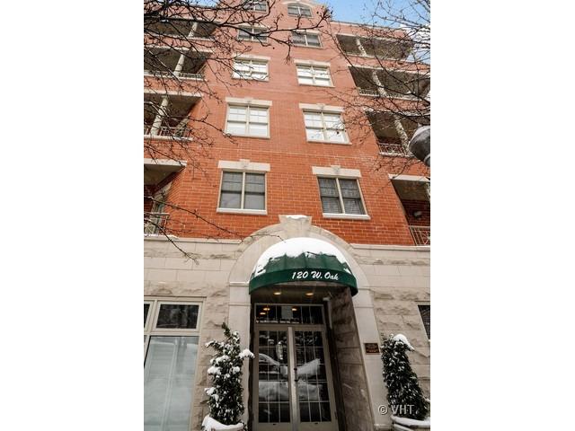 120 W Oak St. #2D, Chicago, IL 60610