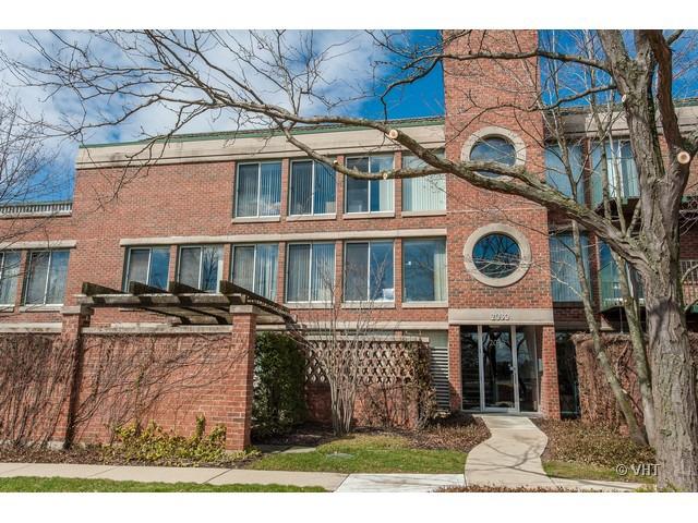 2030 Arbor Ln. #302, Northfield, IL 60093