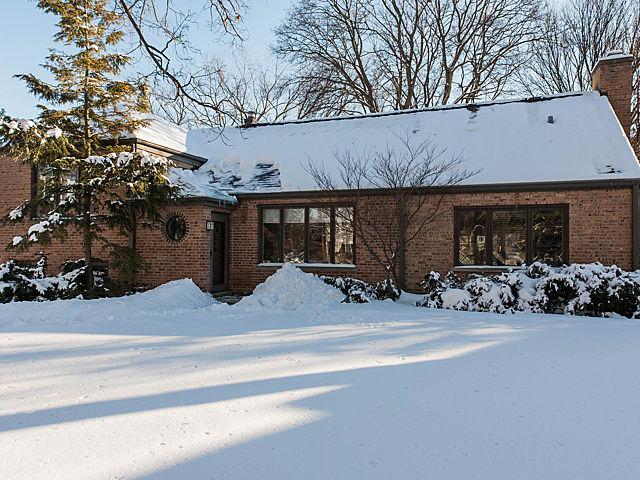 2531 Kenilworth Ave., Wilmette, IL 60091
